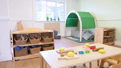 Nursery photograph 1774611130654 - profile view