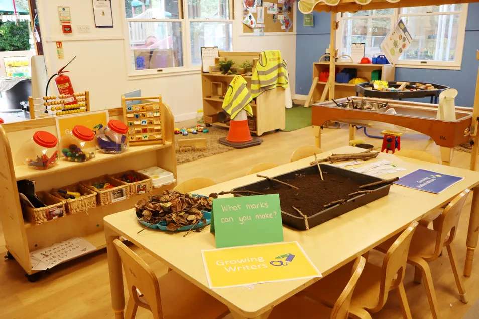 Nursery photograph 1774610744622 - profile view