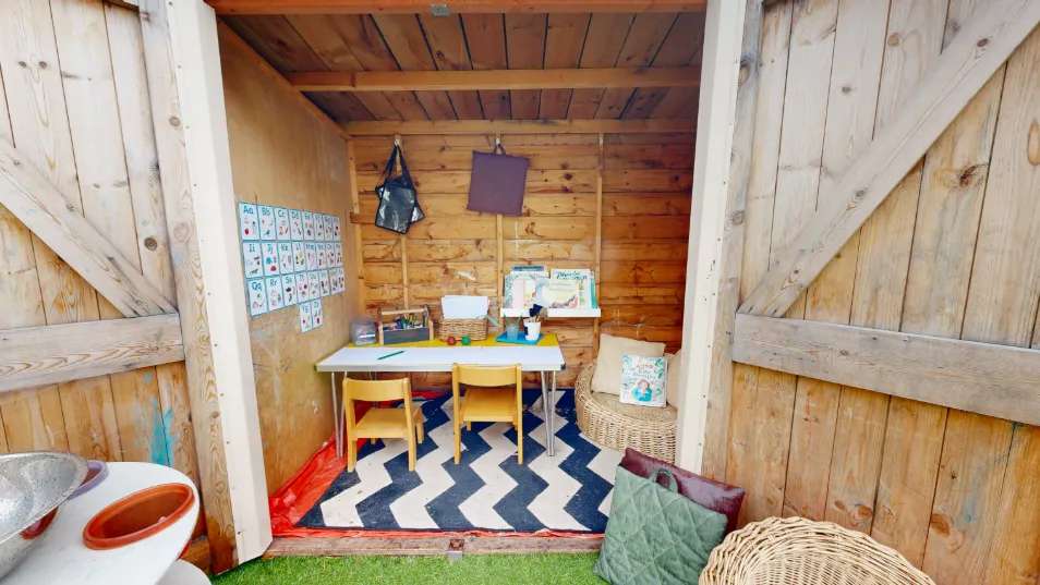 Profile image 1773940513501 of 2 Nursery photograph 1773940513501 - profile view